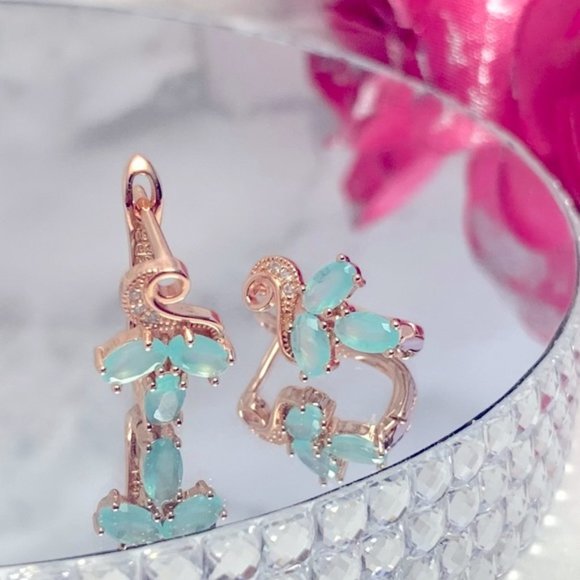 585 Rose Gold Plated Mint Green Oval Zircon Earrings - Picture 4 of 13